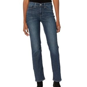 NWOT Signature by Levi's Gold Label Straight Jeans